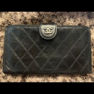 Chanel Wallet - Vintage early 90’s